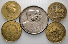Lots altdeutscher Münzen und Medaillen 
 Altdeutschland 
 5 Stücke: PREUSSEN , Einseitige, vergoldete Bronzemedaille o.J. von Loos mit Büste Friedri...