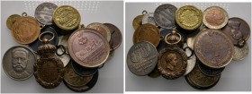 Lots altdeutscher Münzen und Medaillen 
 Altdeutschland 
 Ca. 40 Stücke: Diverse Prägungen (Politik, Religion, Militär etc.) in verschiedenen Metall...