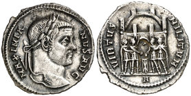 (294-295 d.C.). Maximiano Hércules. Roma. Argenteo. (Spink 13098, ver nota) (S. 622g) (RIC. 40b). 2,42 g. Ex Colección Manuela Etcheverría. EBC-.