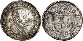 1582. Felipe II. Milán. 1 escudo. (Vti. 50 var) (MIR. 308/11 var). 31,86 g. Leves impurezas. Buen ejemplar. Ex Áureo 05/03/2003, nº 2331. MBC+.
