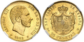 1882/1*1882. Alfonso XII. MSM. 25 pesetas. (Cal. 15). En cápsula de la NGC como MS62, nº 4628808-014. Rara. EBC+/S/C-.