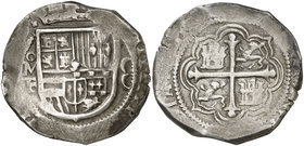 ¿(161)0?. Felipe III. México. F. 8 reales. (Cal. ¿101?). 27,43 g. El 8 del valor son dos grandes círculos. (MBC-).