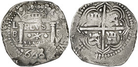 1660. Felipe IV. Lima. V. 8 reales. (Cal. 266). 27,45 g. Columnas entre L/8/V y L/8/V, en medio, PLVS//VLTRA. Muy rara. MBC+.