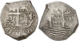 1700. Carlos II. Lima. H. 8 reales. (Cal. 246). 26,97 g. Doble fecha. Rara. MBC.