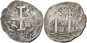 1717. Felipe V. Lima. M. 8 reales. (Cal. 639). 27,07 g. Doble fecha. Muy escasa. MBC+.