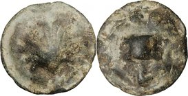 Greek Italy. Northern Apulia, Luceria. AE Cast Biunx, c. 217-212 BC. D/ Scallop shell. R/ Astragalos. Above, two pellets. Below, L. HN Italy 677d; Vec...