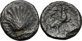 Greek Italy. Southern Apulia, Graxa. AE 15 mm, 250-225 BC. D/ Scallop shell. R/ Eagle standing right on thunderbolt; in exergue,[ΓΡΑ]. HN Italy 773; S...