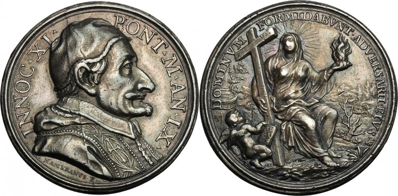 Innocenzo XI (1676-1689), Benedetto Odescalchi. Medaglia annuale, A. IX. D/ INNO...
