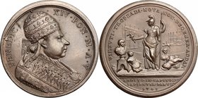 Benedetto XIV (1740-1758), Prospero Lambertini. Medaglia annuale, A. V. Per l'istituzione della scuola di disegno in Campidoglio. D/ Busto a destra co...