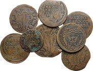 Lotto di 8 monete di Ferrara di differenti papi, un (1) baiocco, sei (6) mezzi baiocchi e quattrino. AE.