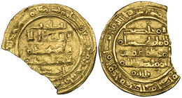 ‘Abbadid of Seville, ‘Abbad b. Muhammad al-Mu‘tadid (439-461h), dinar, al-Andalus 440h, 2.83g (Prieto 397d), part of edge broken off but date still fu...