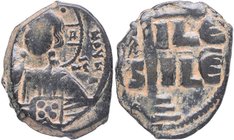 1028-1034 dC. ROMANUS III ARGYRUS. Constantinopla. 1/2 Follis. Ae. 5,00 g. + EMMA-NOVHA / IC - XC. Gran busto de Cristo Antiphonetes de pie en el fren...