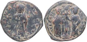 1059-67 dC. Constantino X Ducas y Eudocia. Constantinopla. Follis. Cu-Ni. 6,20 g. Eudocia y Constantine de pie frente a frente, coronados y vestidos s...