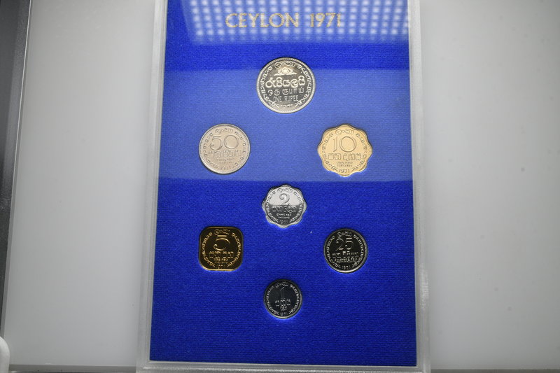 Ceylon. AD 1974.
1,93 Rupee





proof
