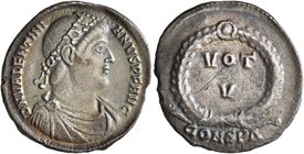 Valentinian I, 364-375. Siliqua (Silver, 20 mm, 2.39 g, 12 h), Constantinopolis, 364-367. D N VALENTINI-ANVS P F AVG Rosette-diademed, draped and cuir...