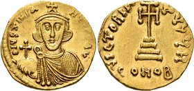 Justinian II, first reign, 685-695. Solidus (Gold, 20 mm, 4.41 g, 7 h), Constantinopolis, 687-692. D IЧSTINIANЧS PЄ AV Bust of Justinian II facing, wi...