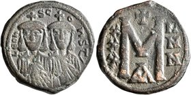 Leo V the Armenian, with Constantine, 813-820. Follis (Bronze, 21 mm, 5.67 g, 6 h), Constantinopolis. LЄOҺ S COҺS C Facing busts of Leo V and Constant...