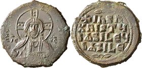 Anonymous Folles, time of Basil II & Constantine VIII, circa 976-1025. Follis (Bronze, 30 mm, 9.54 g, 6 h), Class A2, Constantinopolis. +ЄMMANOVHΛ Nim...