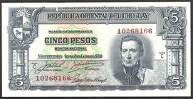 Uruguay 5 Pesos 1939 RARE

P# 36; № 10268166; UNC; "Conquistador"; RARE!