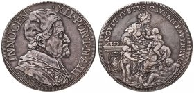 Innocenzo XII (1691-1700) Piastra 1693 A. III - Munt. 23 AG (g 31,75)
BB+