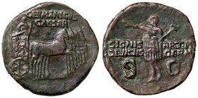 ROMANE IMPERIALI - Germanico († 19) - Dupondio - Germanico su quadriga verso d. /R Germanico stante a s. con scettro sormontato da un'aquila e la mano...