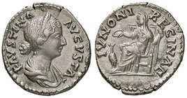 ROMANE IMPERIALI - Faustina II (moglie di M. Aurelio) - Denario - Busto a d. /R Giunone seduta a s. con patera e scettro, ai suoi piedi un pavone C. 1...