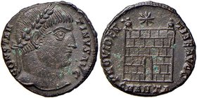 ROMANE IMPERIALI - Costantino I (306-337) - Follis ridotto (Antiochia) - Testa laureata a d. /R Porta da campo sormontata da due torri e una da una st...