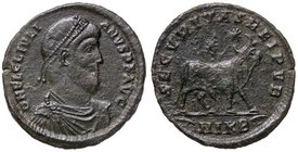 ROMANE IMPERIALI - Giuliano II (360-363) - Doppia maiorina (Nicomedia) - Busto diademato e corazzato a d. /R Toro andante a d., sopra due stelle C. 38...