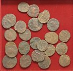 LOTTI - Imperiali Lotto di 23 bronzetti del III e IV secolo
B÷MB