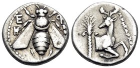 IONIA. Ephesos. Circa 350-340 BC. Drachm (Silver, 15.5 mm, 3.61 g, 12 h), Mnesarchos, magistrate. E - Φ Bee with straight open wings flanked by two as...