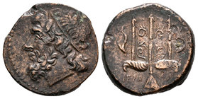 Sicily. Syracuse. AE 22. 440-425 a.C. (Gc-1223). Anv.: Cabeza de Poseidón con diadema a derecha. Rev.: Tridente entre dos delfines. Ae. 5,74 g. Choice...