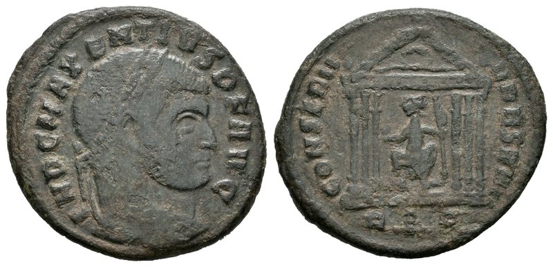 Maxentius. Follis. 307 d.C. Aquitane. (Spink-14982). Rev.: CONSERV VRB SVAE. Ae....