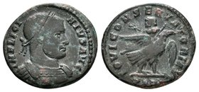 Licinius I. Centenional. 319-20 d.C. (Spink-15347). (Ric-255). Rev.: IOVI CONSERVATORI AVG. Júpiter con rayo y cetro a lomos de un águila a derecha, e...