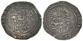 Catholic Kings (1474-1504). 1 real. Sevilla. Ag. 3,39 g. Sin marcas en anverso y S entre roeles. VF. Est...60,00.
