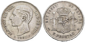 Alfonso XII (1874-1885). 5 pesetas. 1881*18-81. Madrid. MSM. (Cal-32). Ag. 24,95 g. Minor nicks on edge. VF. Est...40,00.