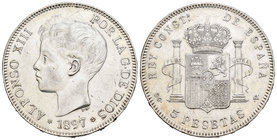 Alfonso XIII (1886-1931). 5 pesetas. 1897*18-97. Madrid. SGV. Ag. 25,00 g. Rayitas en anverso. Almost XF. Est...35,00.