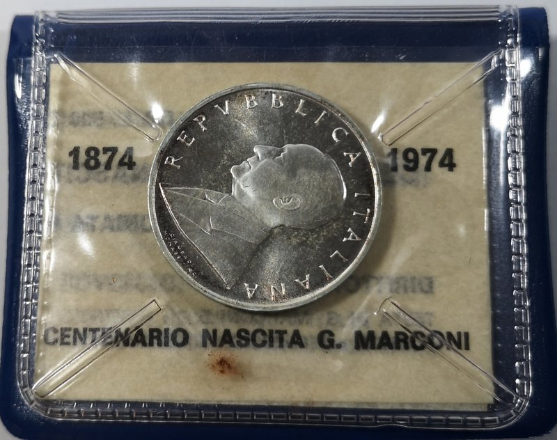 Repubblica Italiana. 500 Lire 1974 Marconi. Ag. Gig. 416. FDC. Confezione origin...