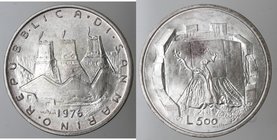 San Marino. 500 lire 1976 Sicurezza sociale. Ag. FDC. Dalla confezione della zecca.