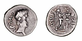 Augusto
Quinario. AR. Emerita. (27 a.C.-14 d.C.). A/Cabeza desnuda de Augusto a der., detrás AVGVST. R/Victoria coronando trofeo, alrededor P. CARISI...