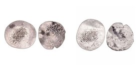 Acuñaciones de Oriente
Mongoles de Persia e Irak
Dírhem. AR. (H 654-680). Lote de 2 monedas. MI. pág. 249. BC.