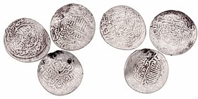 Acuñaciones de Oriente
Mongoles de Persia e Irak
Dírhem. AR. (H 745-754). Lote de 3 monedas. Nushirwan. MI. pág. 260. MBC-.