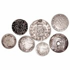 Lotes de Conjunto
AR. Lote de 7 monedas. Felipe V (2), Carlos III, Carlos IV, Fernando VII e Isabel II (2, una con agujero central). Examinar. RC a M...