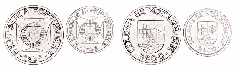 Mozambique 
AR. 1935. Lote de 2 monedas. 2,5 y 5 Escudos. KM.61/62. MBC a MBC-.