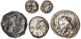 GREEK COINS
Lote 5 monedas Divisor, Tetartemorion, Hemióbolo, Hemidracma y Tetróbolo. AE y AR (4). Incluye Divisor Massalia AE, Hemidracma Cherroneso...