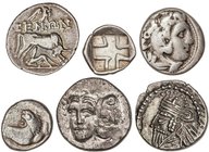 GREEK COINS
Lote 6 monedas. GRECIA ANTIGUA. Todos AR. Incluye: Hemidracma CHERRONESOS 480-350 a. C. Cy-1500. MBC-; Dracma ISTROS 400-350 a.C. Cy-1541...