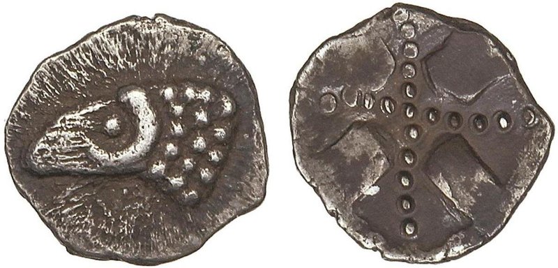 CELTIBERIAN COINS
Óbolo. 450-450 a.C. EMPORITON. FRACCIONES ANTERIORES A LOS DR...