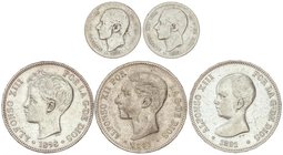 PESETA SYSTEM: LOTS
Lote 5 monedas 1 (2), 5 Pesetas (3). 1881 (2), 1891, 1898. ALFONSO XII Y XIII. Dos monedas 1 Peseta 1881, estrellas no visibles. ...