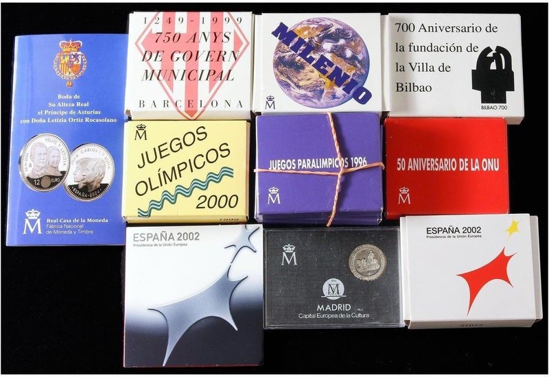 PESETA SYSTEM: JUAN CARLOS I
Lote 11 monedas. 1992 a 2004. AR. Acumulación con ...