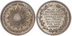 WORLD COINS: PERU
Medalla de Independencia. 1821. LIMA. Anv.: LIMA LIBRE JURÓ SU INDEPENDENCIA EN 28 DE JULIO DE 1821. Rev.: BAJO LA/ PROTECCIÓN/ DEL...