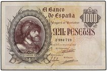 SPANISH BANK NOTES: ESTADO ESPAÑOL
1.000 Pesetas. 21 Octubre 1940. Carlos I. (Pequeñas manchitas). Ed-445. MBC.